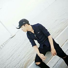 Quốc Trần