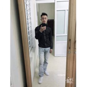 Hoài Nam Lê